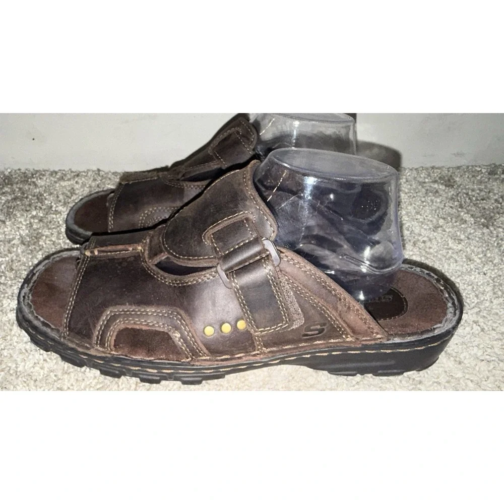 Skechers SN 61466 Men's Size 10 Brown Leather Fisherman Sandals Slip On Y2K